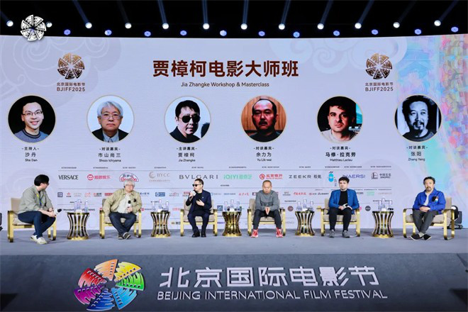 贾樟柯赴“故人”十年之约：回望时代，对话未来-起点剧情网